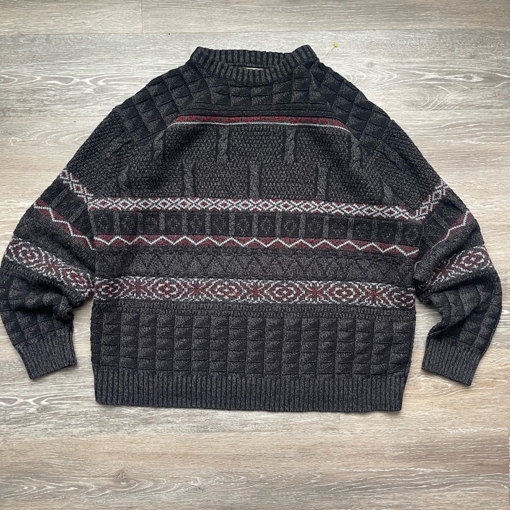 Vintage Black and Gray Patterned Sweater
